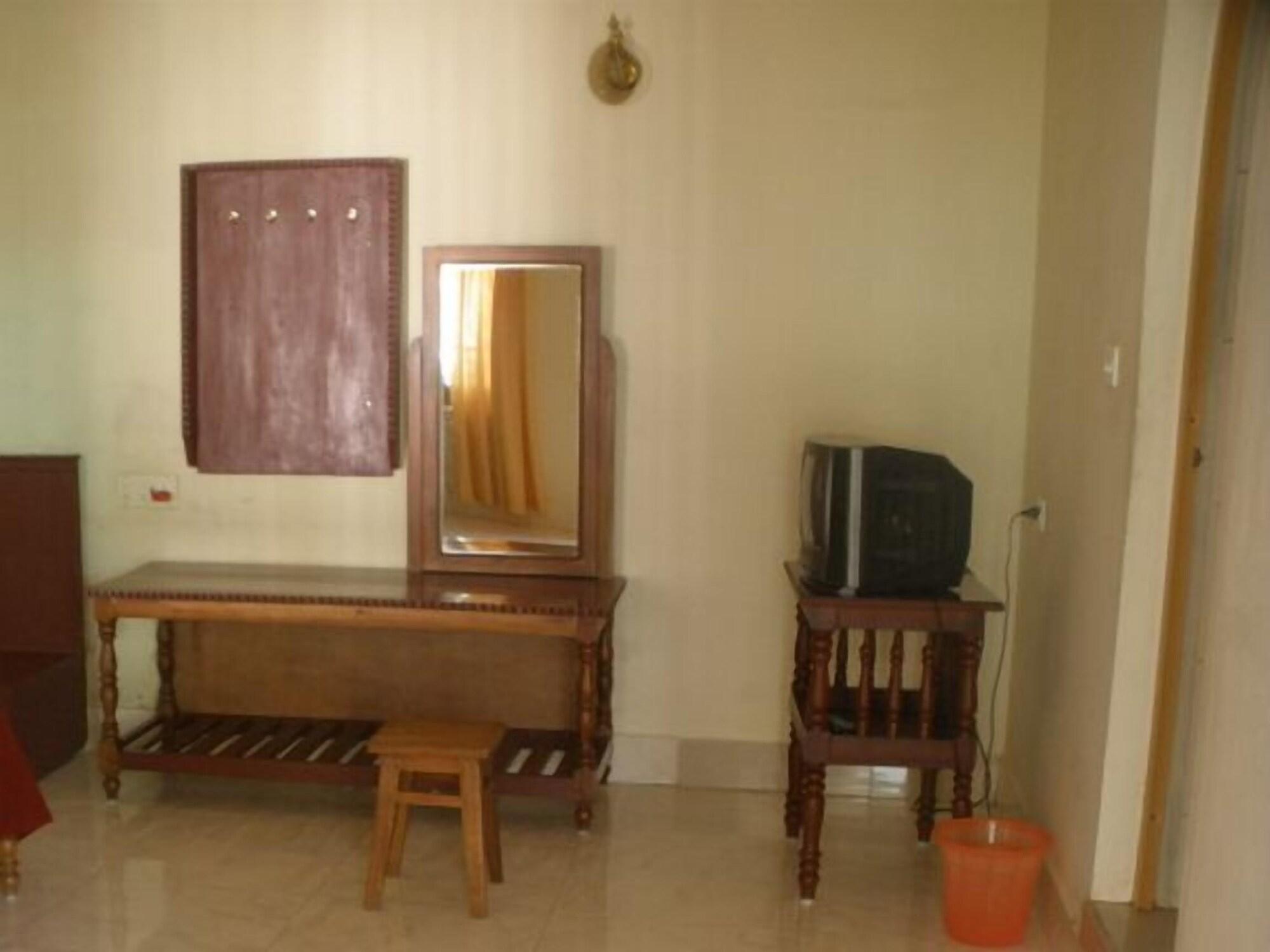 Jungle Palace Homestay Thekkady Esterno foto
