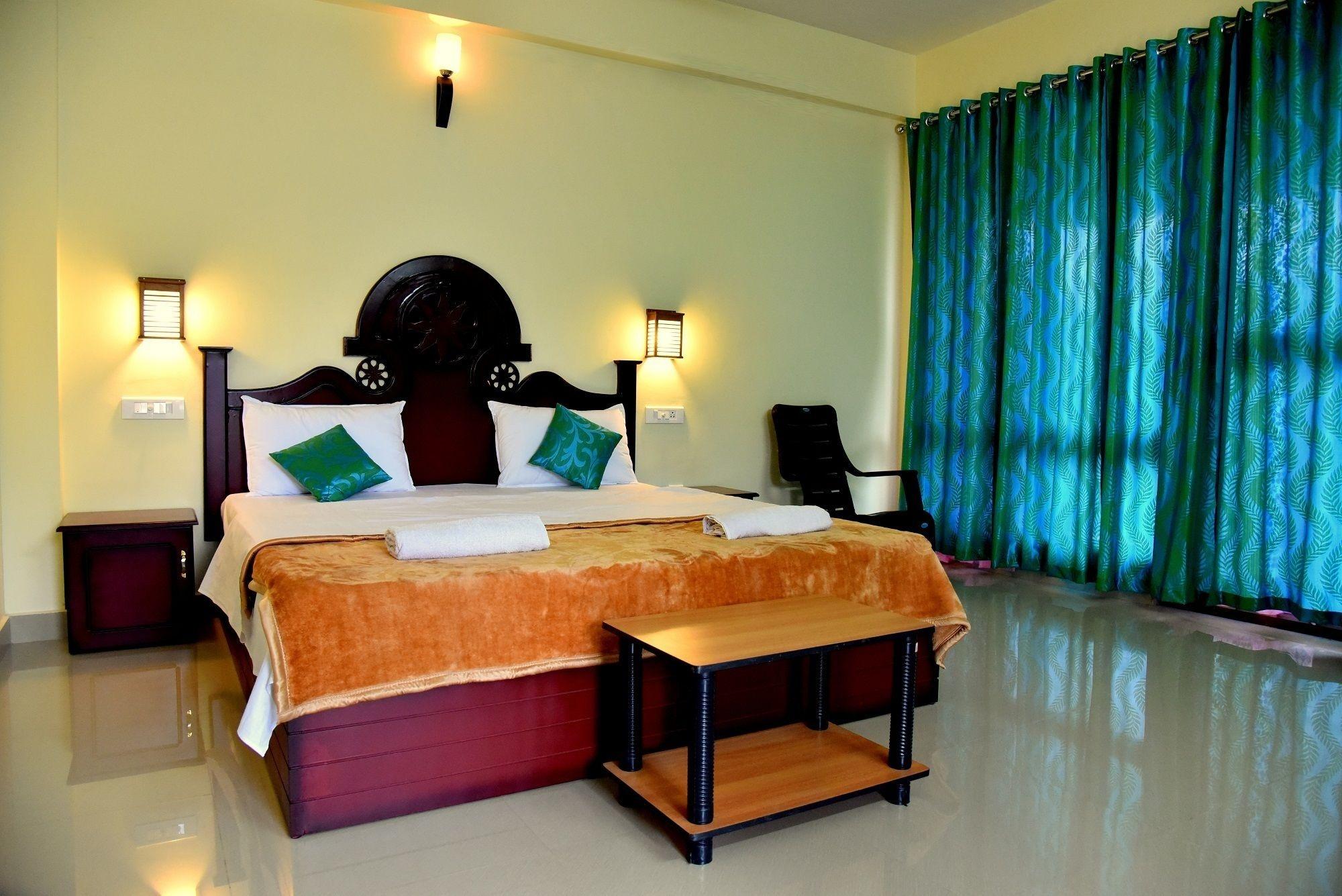 Jungle Palace Homestay Thekkady Esterno foto