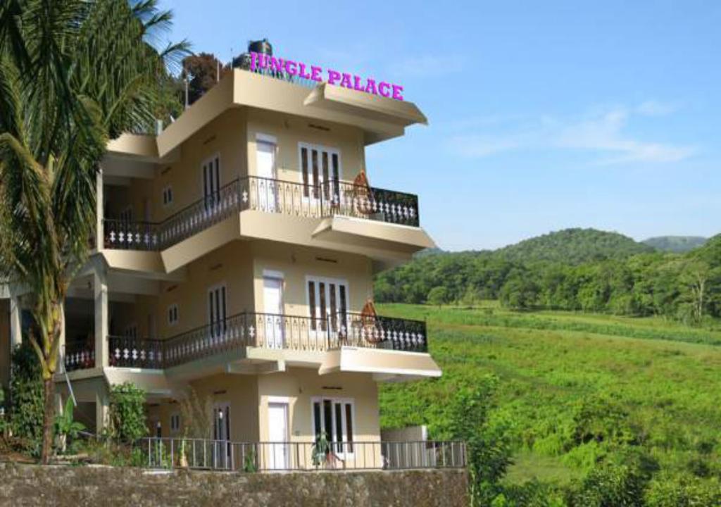 Jungle Palace Homestay Thekkady Esterno foto