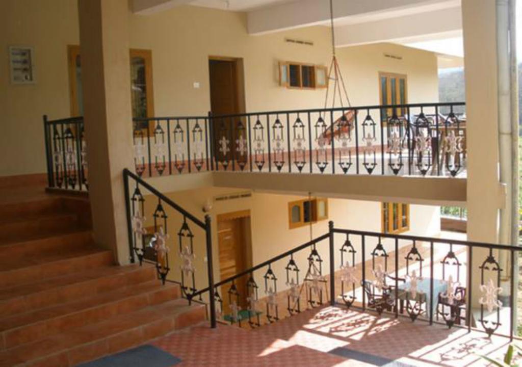 Jungle Palace Homestay Thekkady Esterno foto